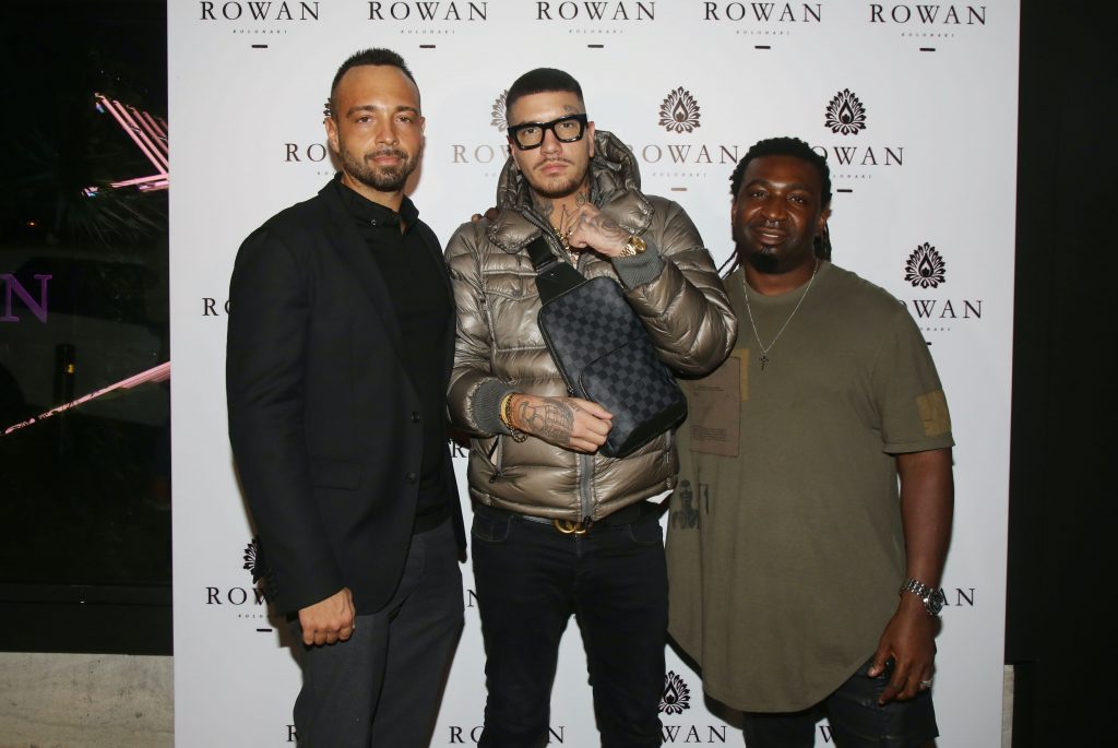 Read more about the article ROWAN CLUB: Explosive rapper Snik rocked the crowd at the first big party of the city’s most Xclusive club!