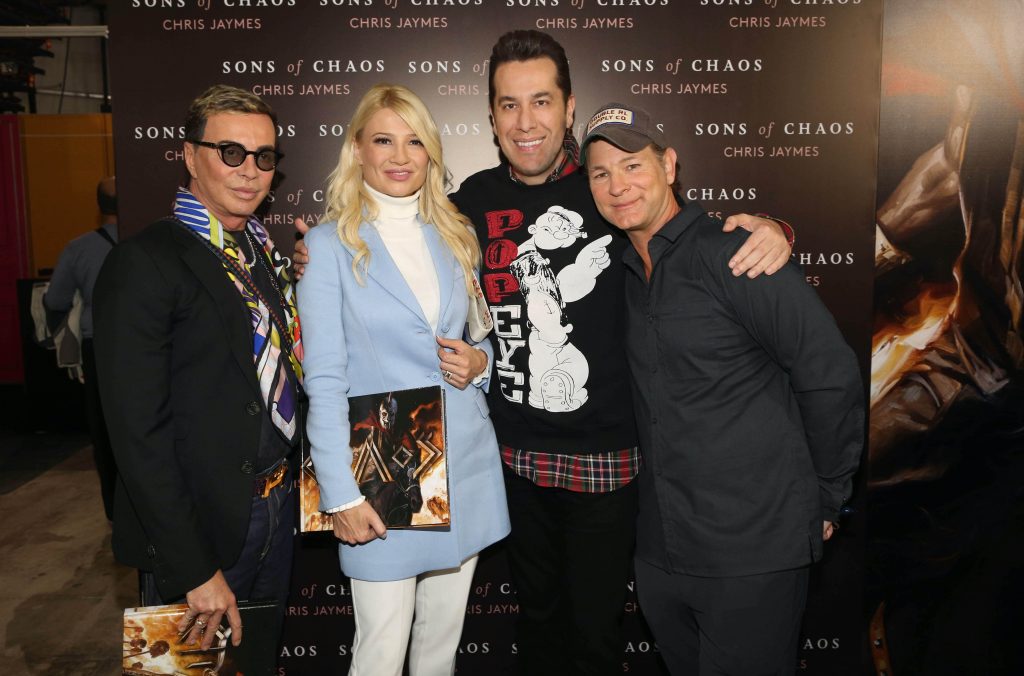 Read more about the article Chris Jaymes: The famous American writer and screenwriter visits Greece to present his new graphic novel “Sons Of Chaos”, a fictional fantasy story about the Greek Revolution of 1821