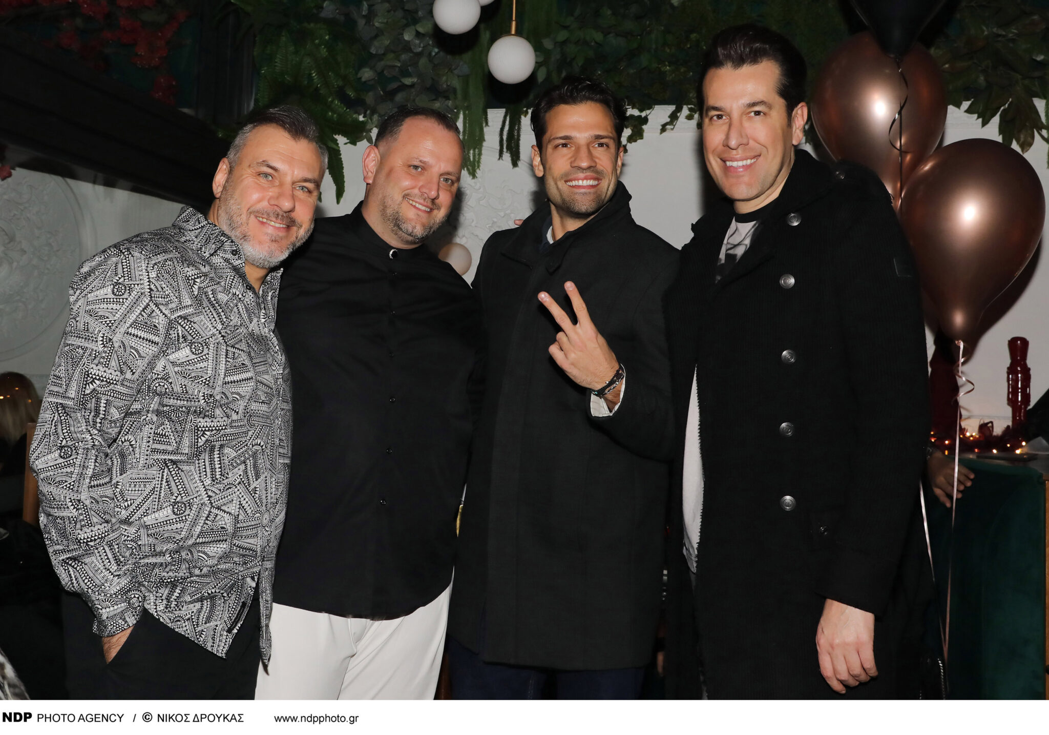 You are currently viewing 3 years “Padam”! An explosive night took place at the favorite all day bar restaurant in Glyfada with a unique live by Nikiforos!