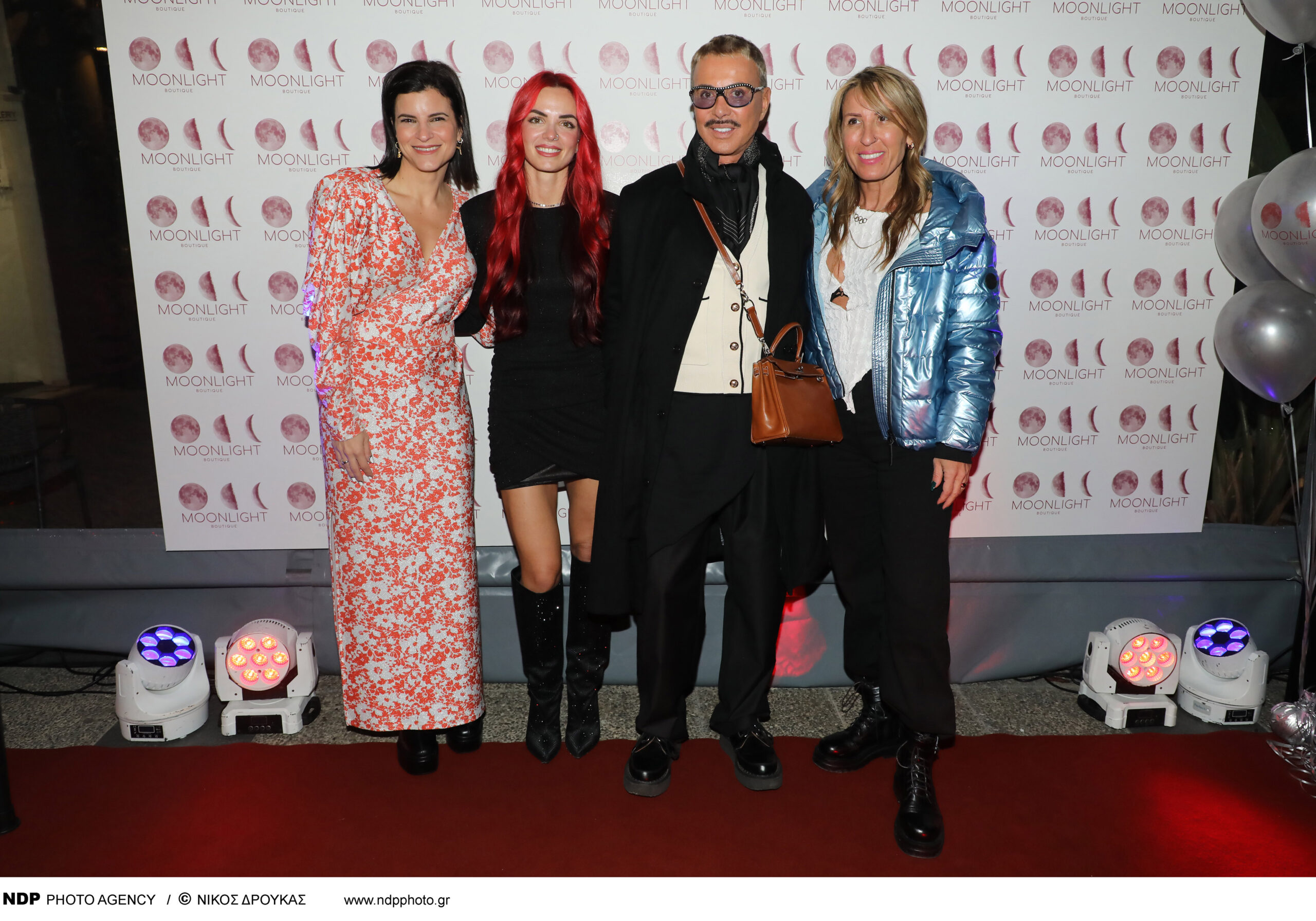 You are currently viewing Christmas Charity Event στη Wonderland της “Moonlight boutique”, στο κέντρο της Γλυφάδας!