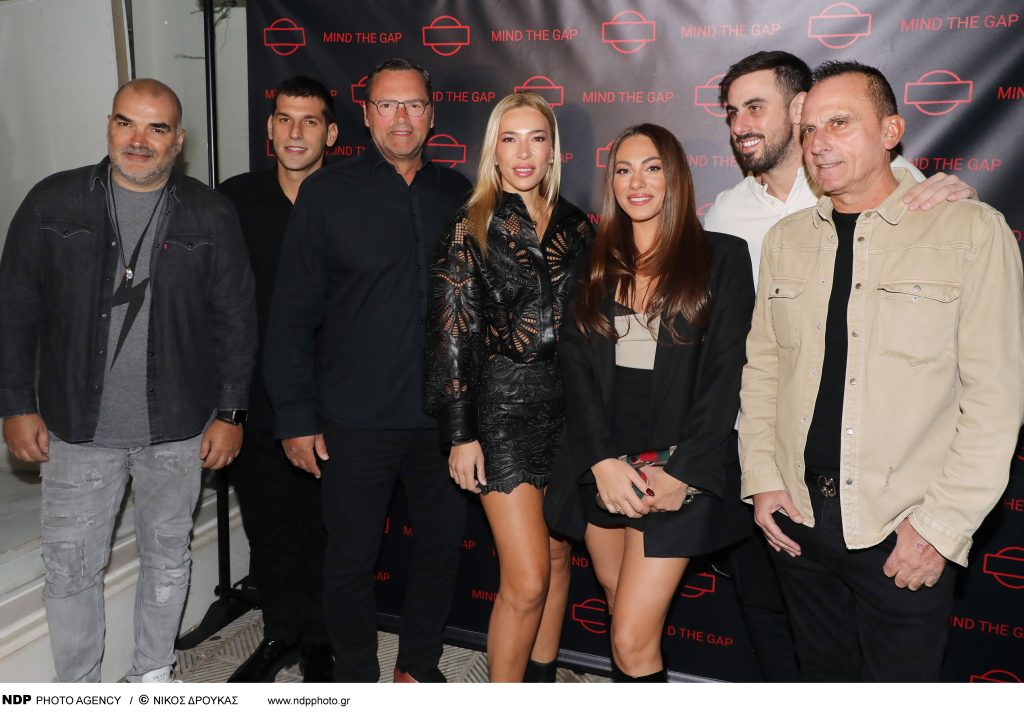 Read more about the article Το αδιαχώρητο στο Grand Opening του αγαπημένου “Mind The Gap” στο Κολωνάκι, που υπόσχεται μοναδικές Κυριακάτικες βραδιές από νωρίς!