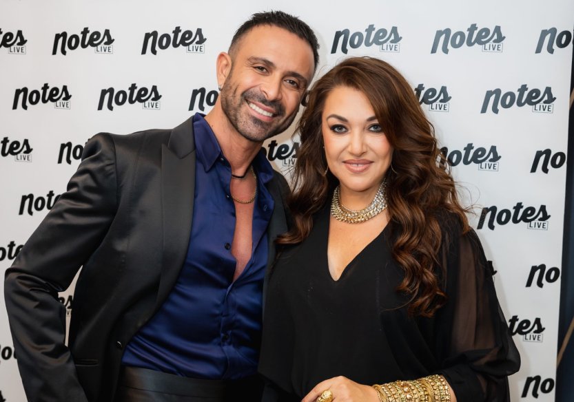 Read more about the article Υπέρλαμπρη πρεμιέρα για την Καίτη Γαρμπή και τον Κωνσταντίνο Χριστοφόρου στις Sold Out ”NOTES LIVE” της Λεμεσού!